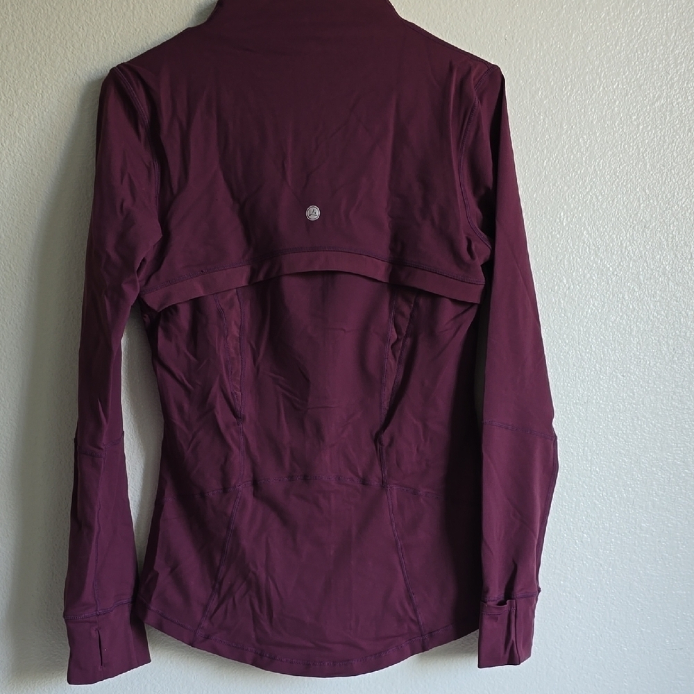 Purple Utility Jacket with High Collar and Streamlined Design - Picture 4 of 9